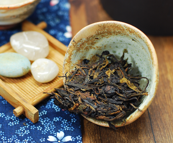 Yiwu Peacock Blend 2017 Spring - Teaurchin